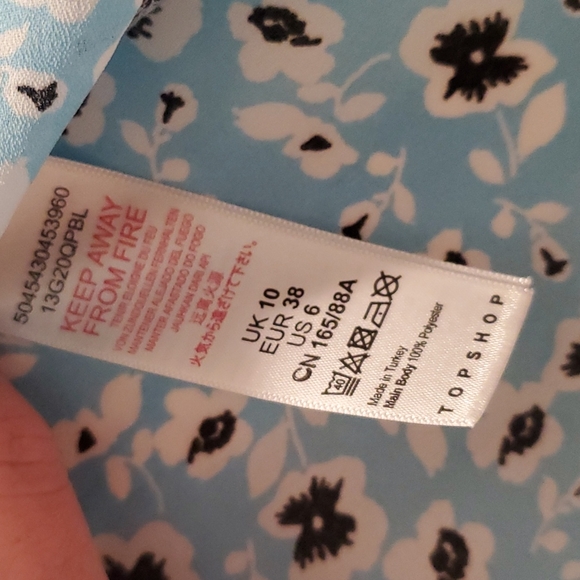 🆕️TopShop Floral Ruffle Tea Top - Picture 5 of 5